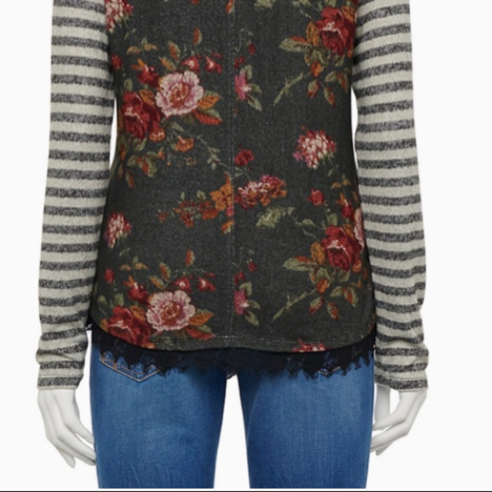 Juniors' Rewind Cozy Cowlneck Sweater - Picture 4 of 7